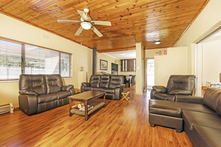 3 Bedroom Property for Sale in Amandelrug Western Cape